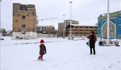 Southern Iran experiences snow after decades
