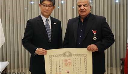 Iranian professor receives Japan’s Order of the Rising Sun