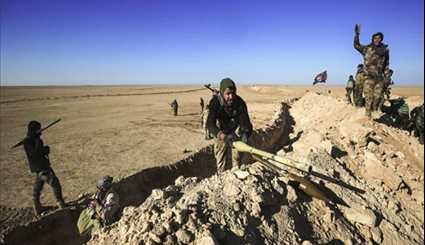 Hashed al-Shaabi Forces on Front Line of War on ISIL, West of Mosul