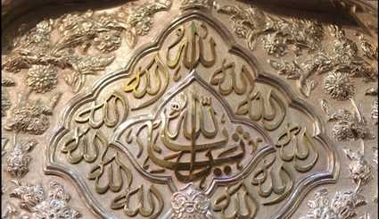 بالصور..شباك مرقد الإمام الحسين (ع) في كربلاء المقدسة