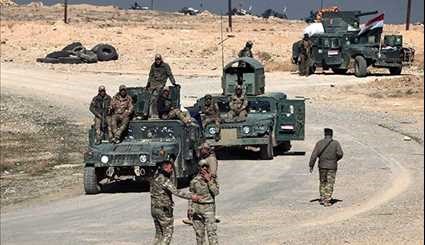 القوات العراقية بدفع طريقهم إلى الحافة الجنوبية من الموصل