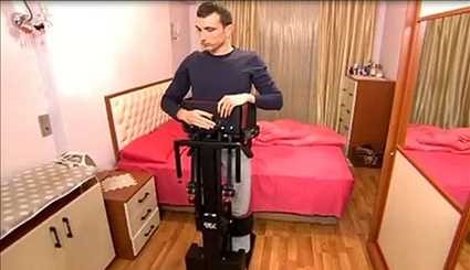 ویدیو:معلولان به کمک این دستگاه می توانند بایستند