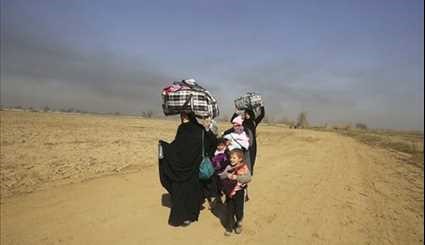 Iraq: Thousands of Civilians Flee Western Mosul