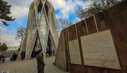 سفر مهمانان خارجی جشنواره شعر فجر به نیشابور/ تصاویر