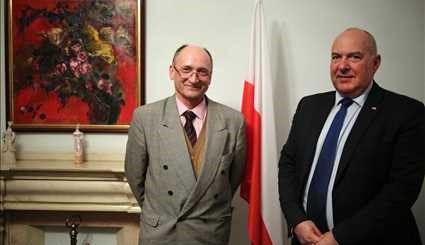 MNA correspondents meet with Polish deputy min.