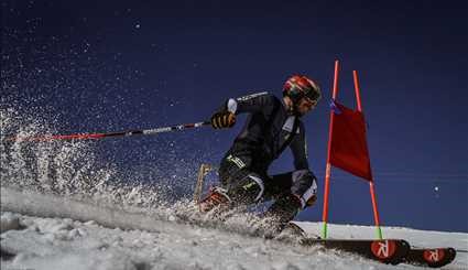مسابقات التزلج في منتجع للتزلج 