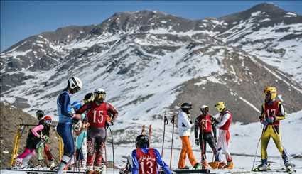 بالصور مسابقات التزلج على الثلج في ايران