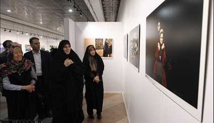 افتتاح معرض الصور الفوتوغرافیة حول المراة فی ایران
