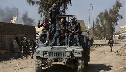Iraqi Forces Advance after ISIL Militants 'Trapped' in Mosul