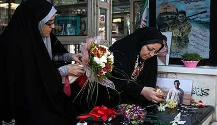 الخميس الاخير من العام في روضة الزهراء (س) في طهران