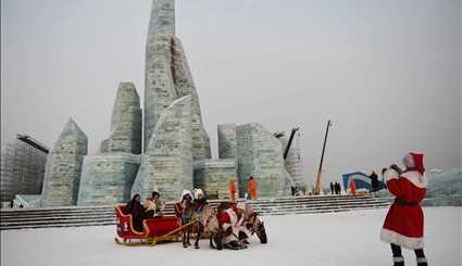 مهرجان النحت على الجليد في مدينة هاربين في الصين