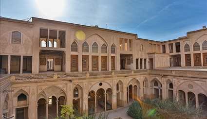 Iran's Beauties in Photos: Abbasi House