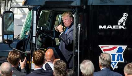 کامیون سواری ترامپ | تصاویر