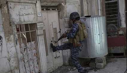 Iraqi Security Forces Search Western Mosul Houses for ISIL Terrorists