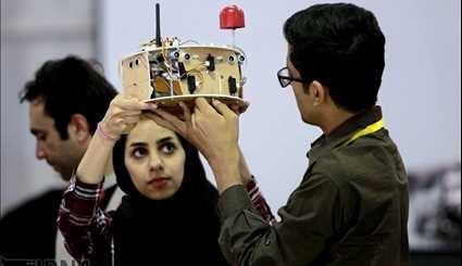 دومین روز مسابقات بین المللی ربوکاپ آزاد ایران/ تصاویر