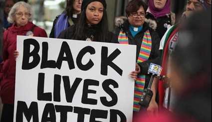 Black Lives Matter Protesters, Living Wage Activists Rally in Chicago