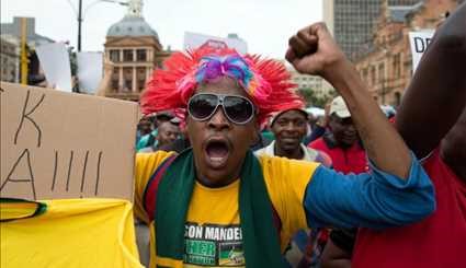 South Africans protest against President Zuma