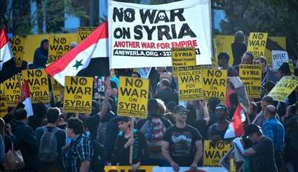 المتظاهرون في البيت الأبيض، على هجوم الصاروخي على سوريا