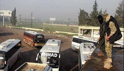 First Convoy of Buses Evacuate Gunmen from Towns in Western Damascus