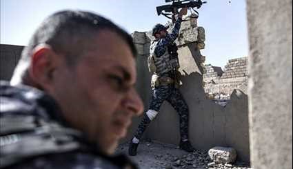 Iraqi Government Forces Continue Anti-ISIL Battle in Western Mosul