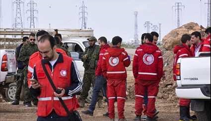 SARC Paramedics Waiting for Fuaa & Kafraya Civilians to Enter Aleppo