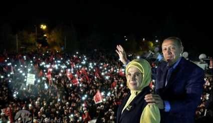 بالصور.. اردوغان في احتفال النصر