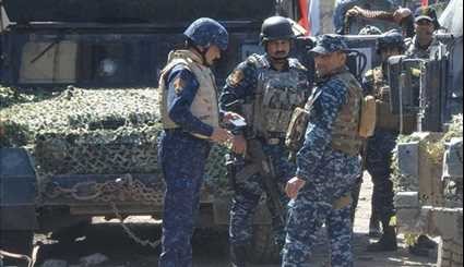 الجيش العراقي يستقبل الفارين من بطش الدواعش