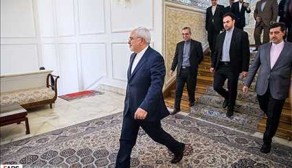 Zarif meets with Kyrgyz Parl. speaker