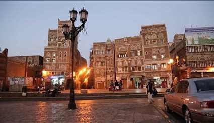 بالصور باب اليمن في مدينة صنعاء