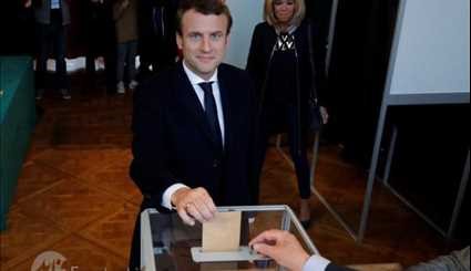 انتخابات فرانسه به روایت عکس