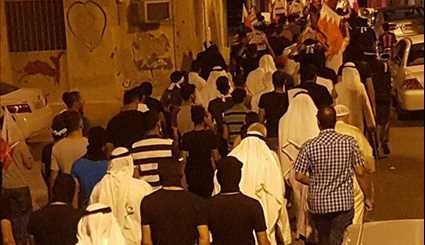 Bahrainis Rally in Support of Sheikh Qassim