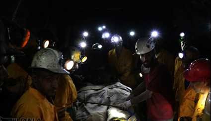 خروج پیکر هفت تن از محبوسین حادثه انفجار معدن آزادشهر‎ | تصاویر