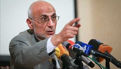 Iran Presidential Candidate Mirsalim Speaks at Tehran University