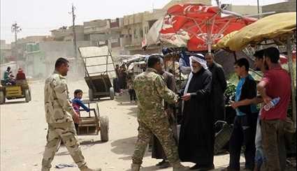 Displaced Iraqi Civilians Begin to Return Home in Western Mosul
