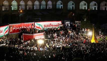 حشود غفيرة تستقبل المرشح ابراهيم رئيسي في أصفهان