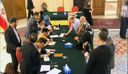 حضور ایرانیان مقیم مالزی ،نیوزیلند و چین در انتخابات ریاست جمهوری | تصاویر