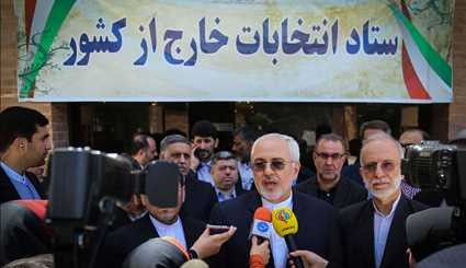 Zarif visits election committee for expatriates