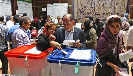 انتخابات ریاست جمهوری و شورای شهرو روستا در تهران -2 | تصاویر