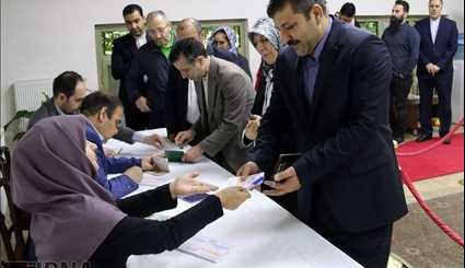 حضور ایرانیان مقیم ترکیه، پاکستان و هند در انتخابات ریاست جمهوری | تصاویر