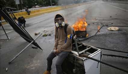 پنجاهمین روز اعتراضات در ونزوئلا | تصاویر