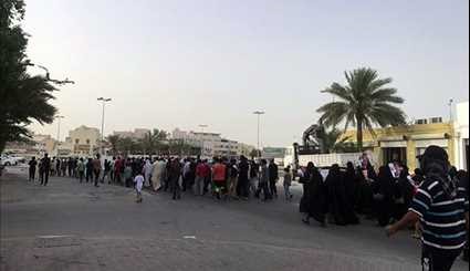 Bahraini People March in Support of Senior Cleric after Court Verdict