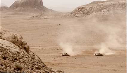 Army Stages Drill in Central Iran