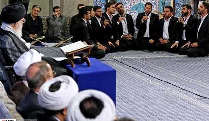 محفل انس با قرآن کریم در حسینیه امام خمینی(ره) | تصاویر