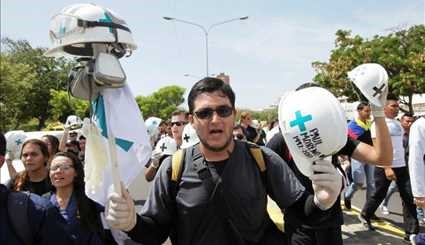 Venezuela's volunteer protest medics