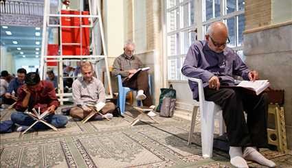 محفل انس با قرآن در حسینیه امام همدان | تصاویر