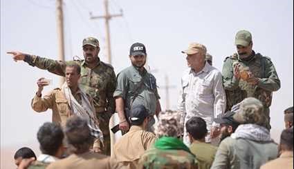 Hashid Al-Shaabi on Border with Syria to Begin Operation against ISIL