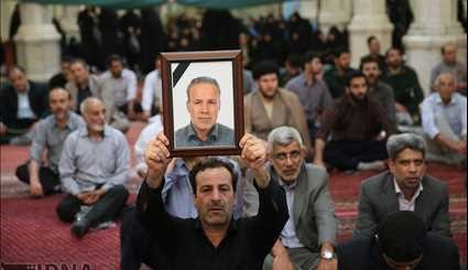 بالصور.. مراسم تأبين شهداء الاعتداءات الارهابية في طهران