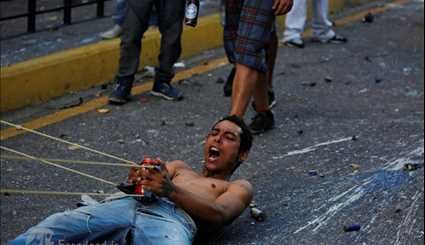 أيام دموية في فنزويلا-1