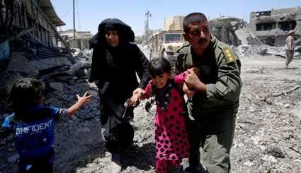Children in flight from western Mosul