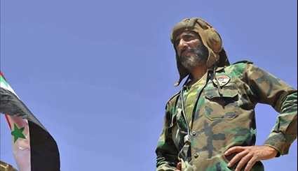 Syrian Army Fortifies Positions at Border with Iraq